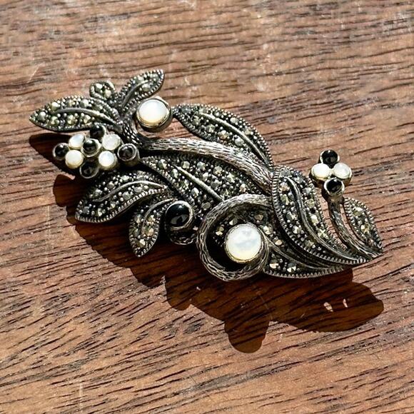 Art Nouveau Style 925 Sterling Silver Marcasite Brooch w Onyx Moonstone Details - Picture 12 of 12